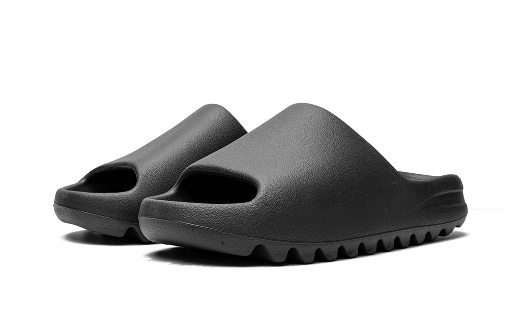 Stadium GoodsMensShoesYeezyYeezy Slide "Onyx 2022/2023" HQ6448