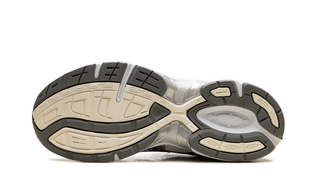 Stadium GoodsMensShoesAsicsGel 1130 "Cream Blueberry" 1203A609 101