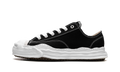 Stadium GoodsMensShoesMaison Mihara YasuhiroHank OG Sole Canvas Low "Black / White" A05FW702 BLK